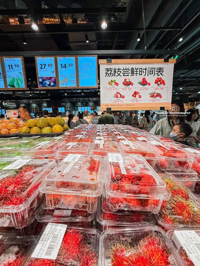 上海游客第一次去胖东来，比网上传的更离谱，被吓到赶紧结账走人