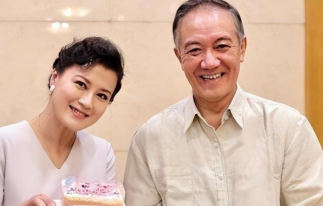 家花不如野花？抛妻弃子的恶果，在67岁李幼斌身上体现得淋漓尽致