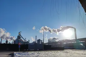 钢铁厂待遇怎么样？大学生进钢铁厂有没有发展前景？图片