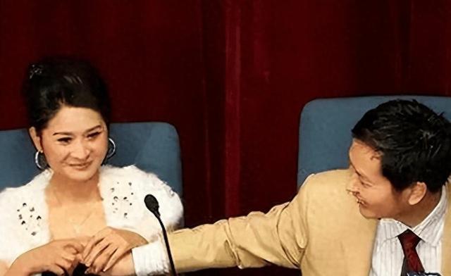陪睡陪玩只是冰山一角，明星曝出的圈中内幕，一个比一个荒唐
