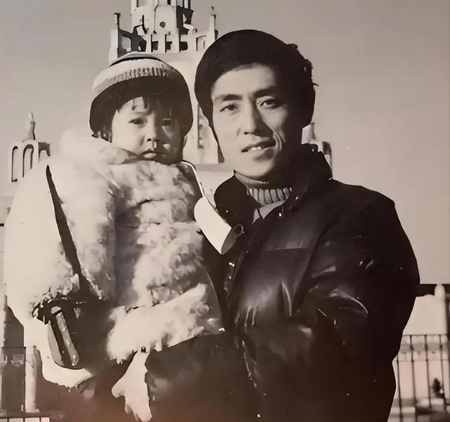 世上渣男千千万，最怕遇到张艺谋这种，现在才发现陈婷是“输家”