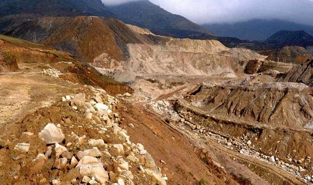 日本援兵来了？9国共谋对抗中国，越南下达禁令，俄罗斯准备下场