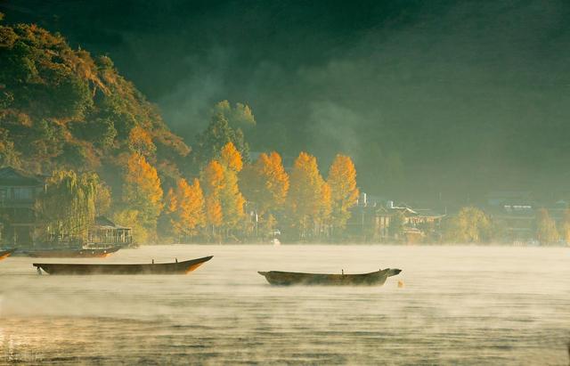 秋冬景观大道，10月下旬-11月，适合自驾赏秋的6条线路