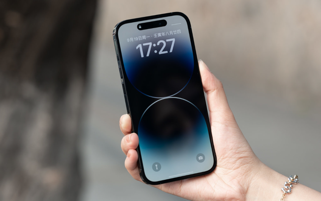 公认“极具亮点”的3款iPhone手机，做工好系统流畅，用到2031年