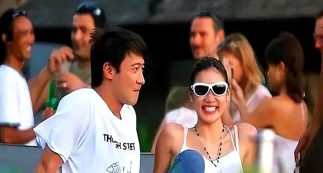 宁可嫁破产老头，也不与黎明白头到老，44岁生活悲惨的她后悔吗？