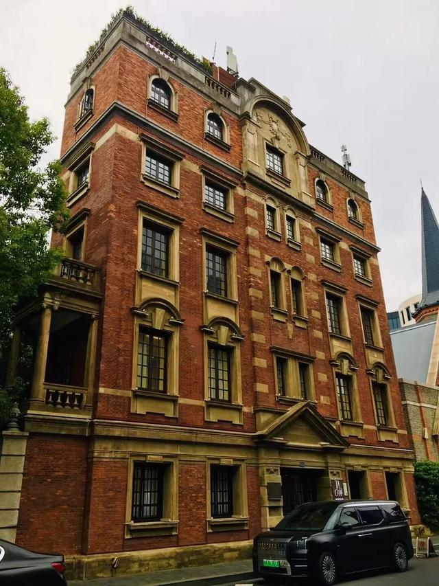 叮！你有一份上海秋日漫步地图待解锁→