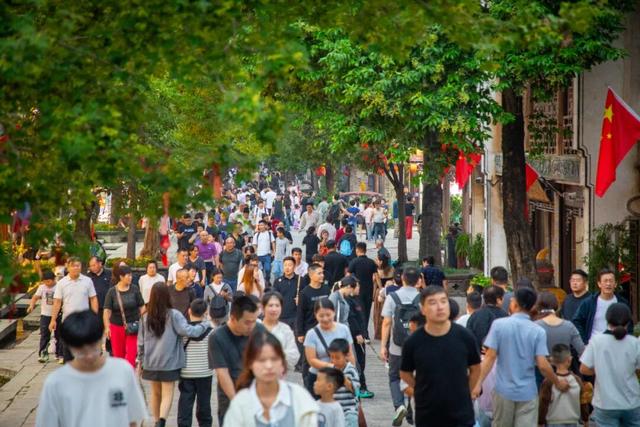 双节美景刷屏，荣誉属于每一位坚守的文旅人！