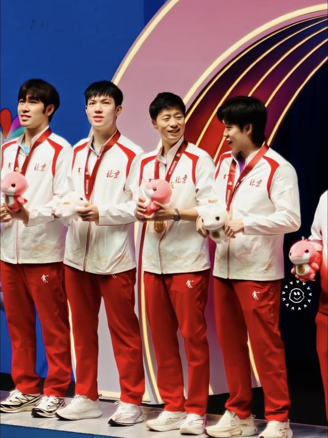 张雷说了一句话，全场憋笑，怪不得楚钦给他说话不超过六个字