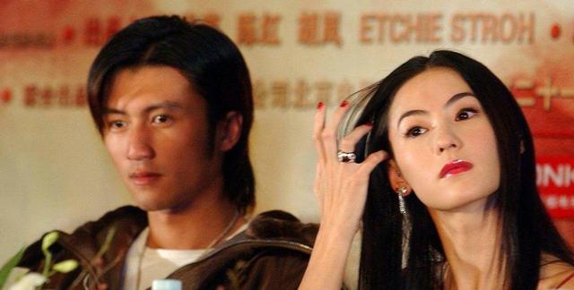 谢霆锋没想到，张柏芝凭阅兵当天的举动，口碑暴增，尽显格局之大