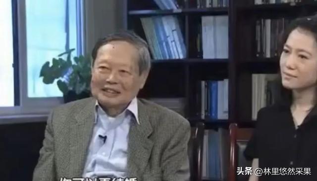 103岁杨振宁身体出奇硬朗，妻子翁帆无意说漏嘴：他提出3大要求！