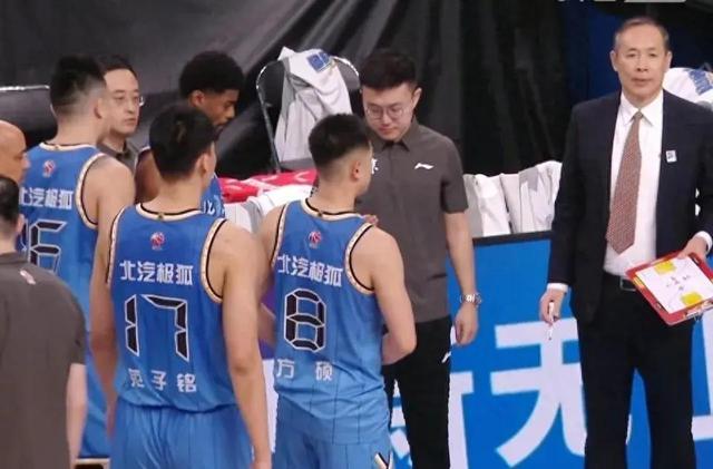战胜宁波	，拒绝连败！北京男篮头号“毒瘤”，试出来了！