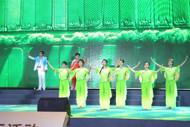 2025年全国“四季村晚”走进六合冶山