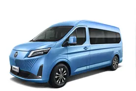 能充电能烧油，整车质保8年或40万公里，又一全新轻客车型亮相图片