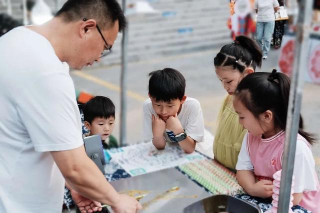 不止能“逛吃”！日照这个夜市，太热闹了→