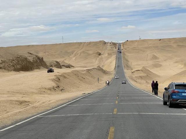 户外旅行，报司机+导游的精品小团靠谱吗