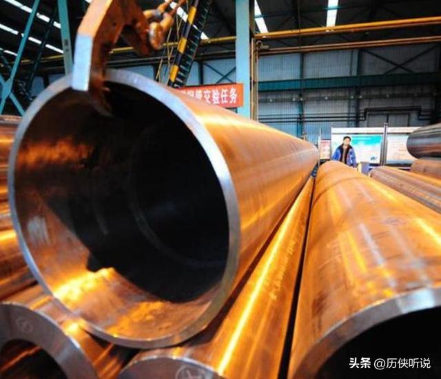 中国又一科技迎重大突破！用3年打破垄断，造出3.6万吨钢铁巨兽！