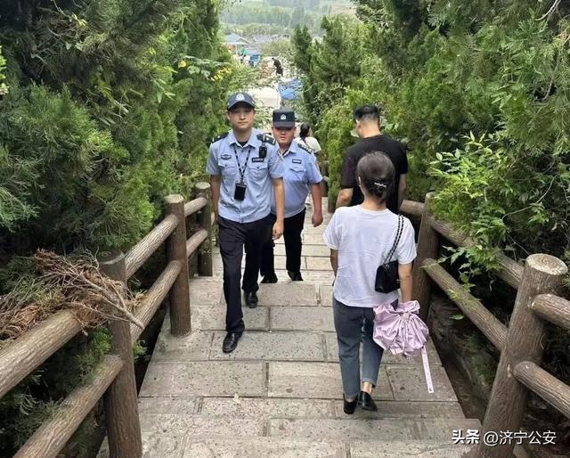 景中有警，警在景安