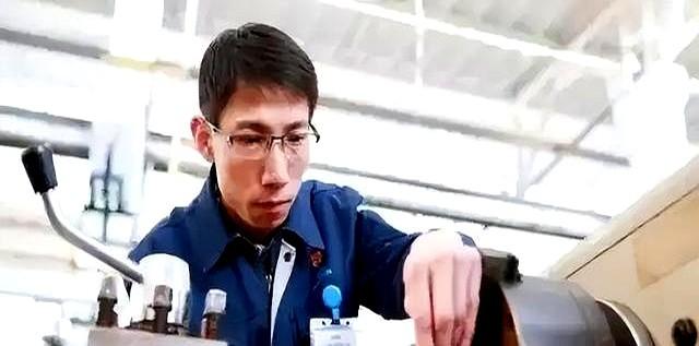1000万离开中国！美国开出天价年薪，只为挖走中国一普通技校生