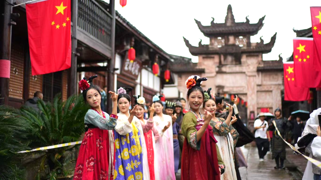 假期过半，昭化文旅市场持续升温，多元魅力点燃假日经济
