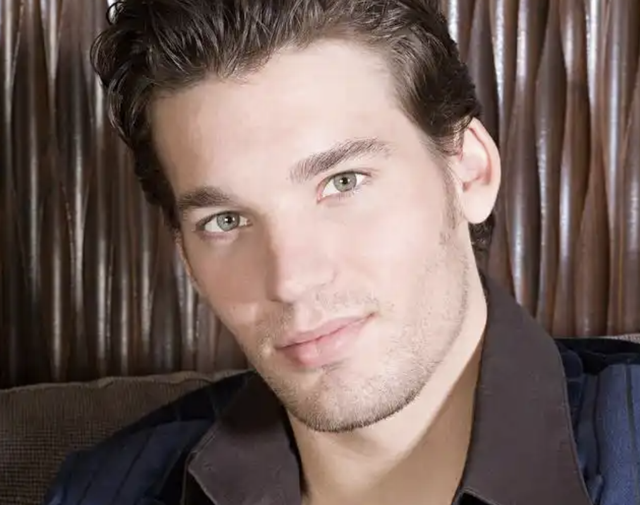 美国小伙在中国生活半月，回去坦言：再也不习惯国外的夜晚了