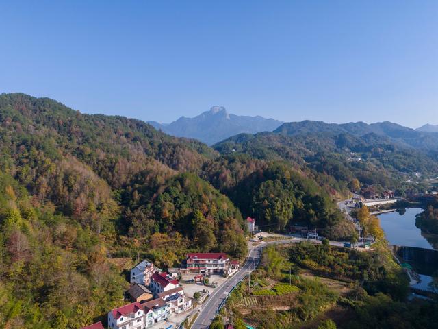 别被明堂山名字骗了！汉武帝选的“祭天宝地”居然藏着这样的秘境