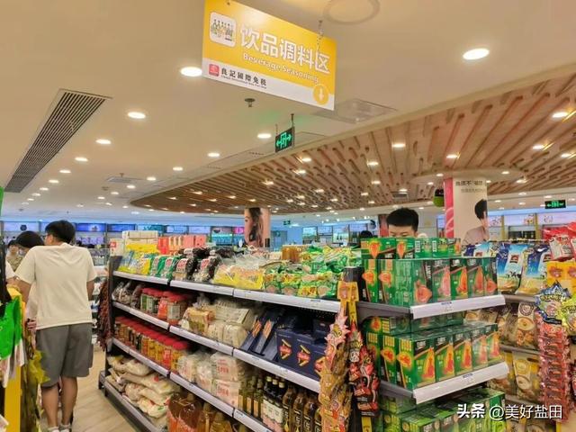 年度客流破千万！中英街如何成为深港“双向奔赴”的热土？