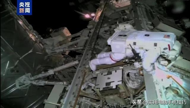 刚刚！神舟20乘组弃船	，换乘神舟21返回，中国空间站到底发生了啥