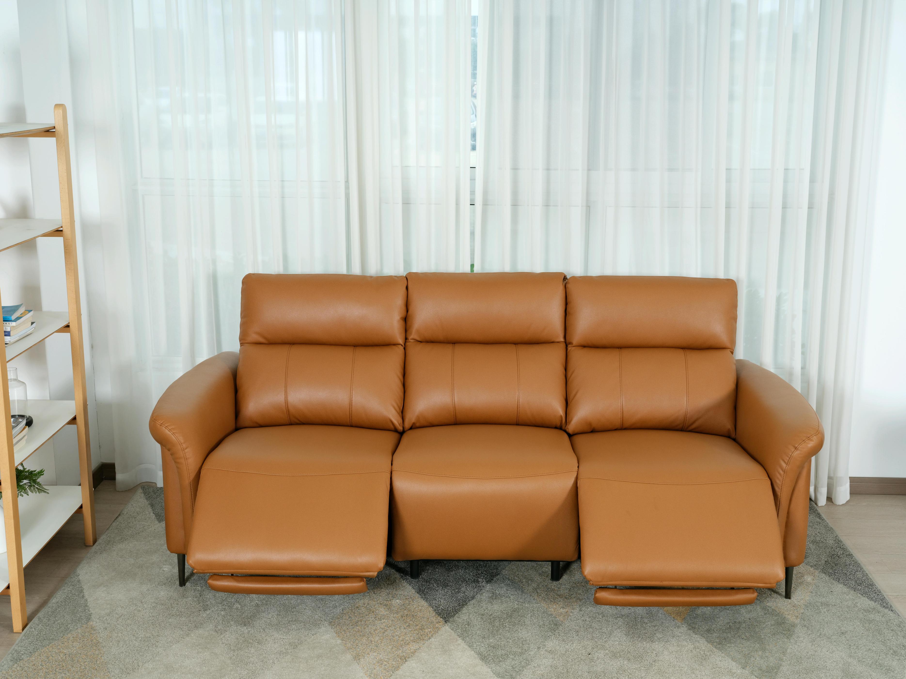 朋友把零重力头等舱带回了家!