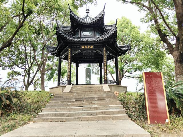 苏州怀有慈悲历史的百年长堤，一幅徐徐展开的水韵长卷！