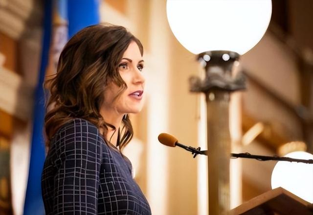 不到24小时	，美国扣第3艘油轮，但碰上刺头，双方爆发海上追逐战