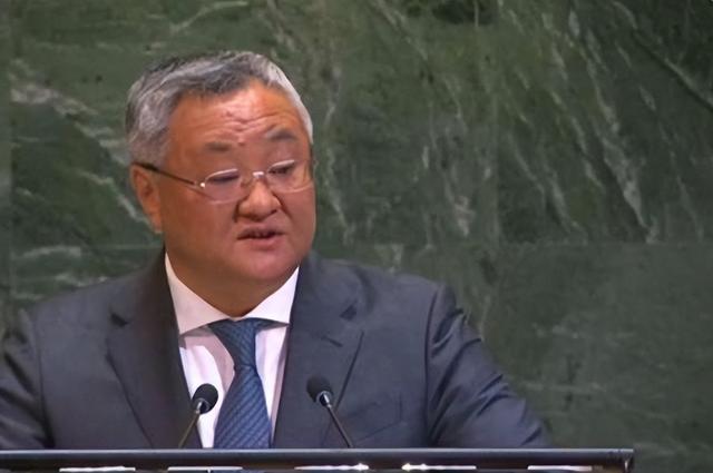 中方精准反制后，高市回应2句话，当着14国的面，傅聪发出通牒