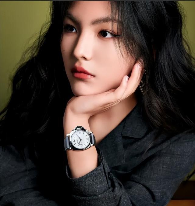 李湘也没料到，频繁进出高端场所的女儿王诗龄，已成为她最大底气