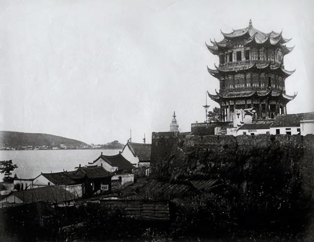 武汉人最熟悉的“她 ”，回归四十载，风姿绰丽！