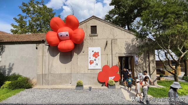 逛西仓市集文创公园有感——老巷里的新旧交响