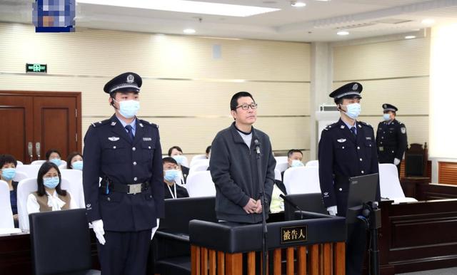 中国芯片弯道超车天团6人组，7年过去4人被查，如今怎么样了