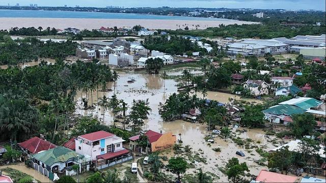 局势已恶化，菲国61个市镇大断电，忙着反华的马科斯，被要求下台