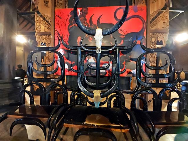 泰国旅游：清莱观瞻温泉白蓝黑三庙行（图）