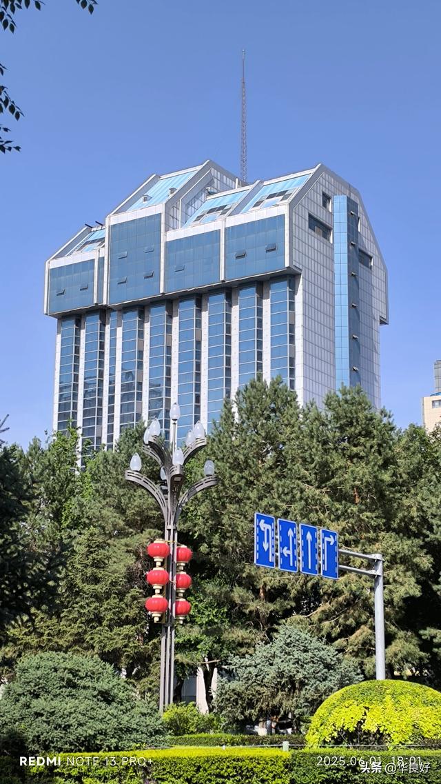 过境奎屯·宁静干净红火的小城——再赴新疆日记之七