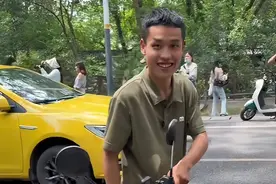 南京小伙倒卖蜜雪冰城赚差价后续！律师发声不犯法，蜜雪官方回应图片