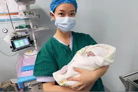 呱呱坠地！岳阳市妇幼保健院今年第一个“蛇宝宝”来报道图片