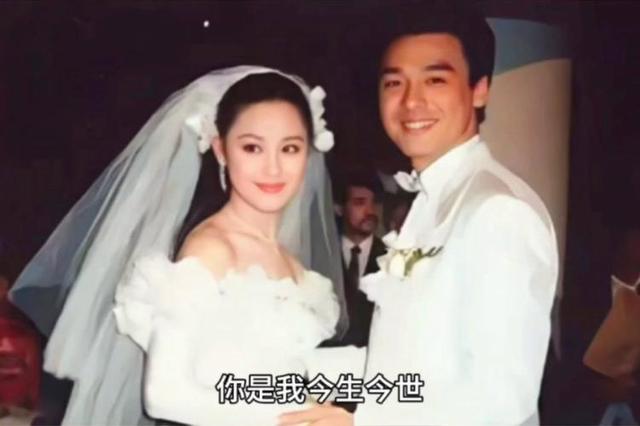 45岁仍拍三级片追求刺激？从亿万富豪再到烂片女王	，她在追求什么