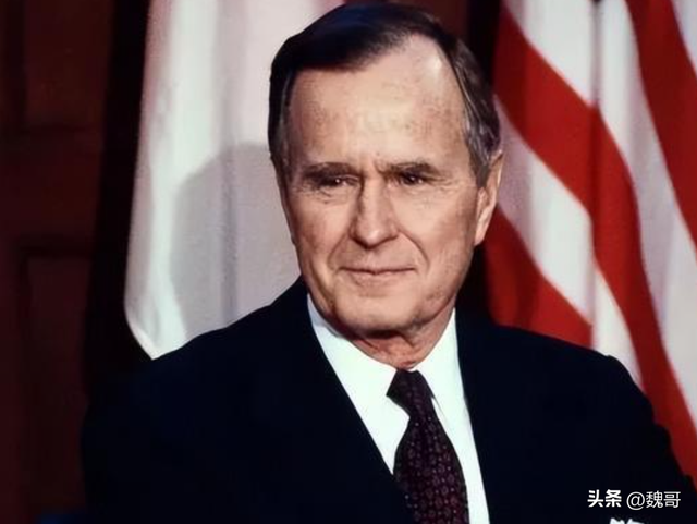 51年前	，中国还很贫弱，老布什却直言：我看到世界的未来在北京