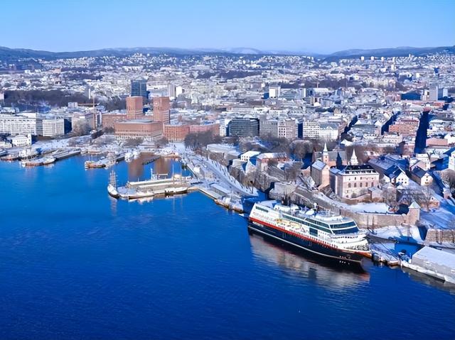 俄罗斯乐坏了，普京几十年都没做到的事，特朗普上台一年就干成了