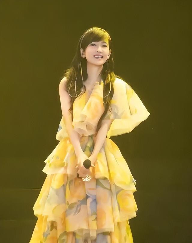 被戴8次绿帽子，3次捉奸在床，这就是我们“玉女”守卫的爱情？