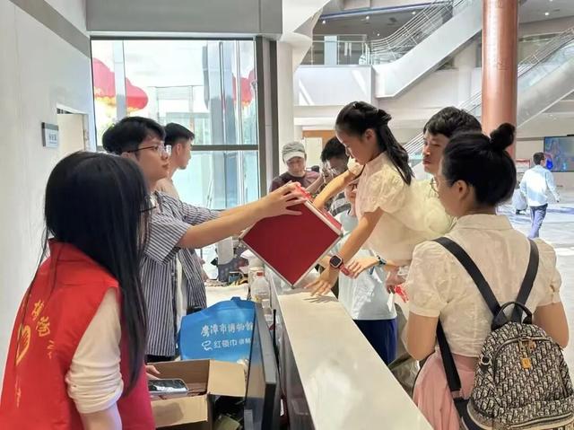 假日温情满鹰潭，文旅服务暖人心【全球学子嘉游赣 奇绝鹰潭逍遥游】