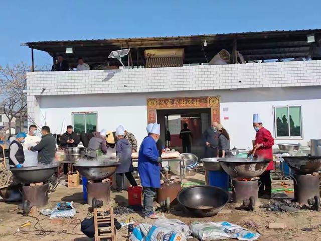 两万人吃掉21头猪27只羊500斤牛肉！安徽杀猪宴赢麻了