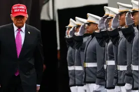 特朗普西点军校演讲再轰民主党，美军换装释放"备战"信号图片