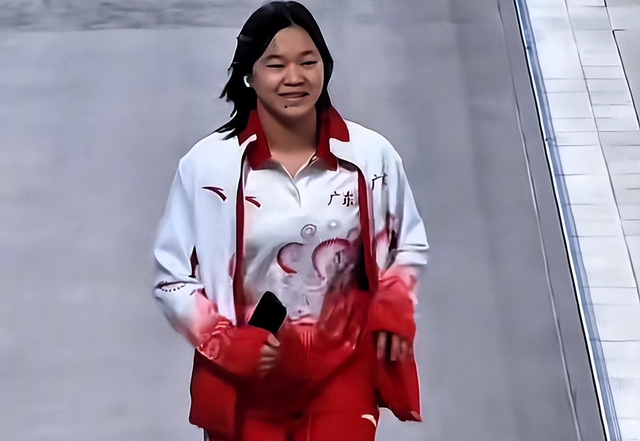 全网刷屏！全红婵全运会后三件大事打破质疑，人民日报为她发声