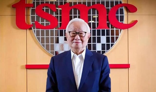 仅差1美元，他误成芯片霸主，同门师弟却弃美回国，誓死突围！