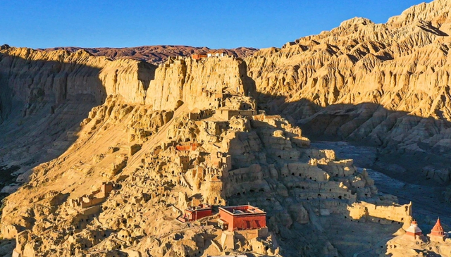 必走西藏的自驾线，带你解锁不一样的 “诗和远方”